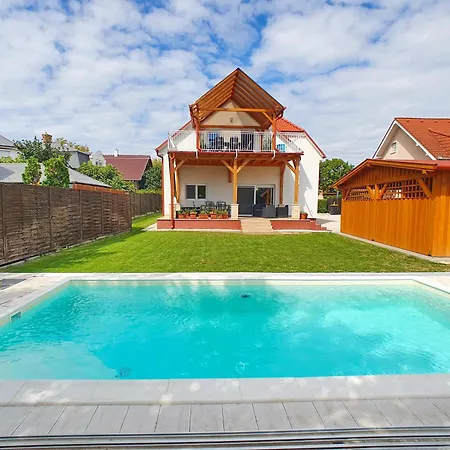 Mathion With Heated Pool - Biro Tours Nr 73 Денешдиаш